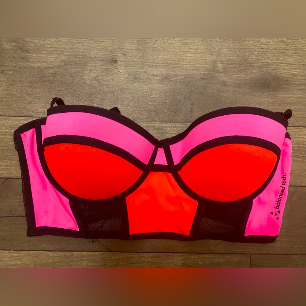 💗BALANCED TECH PADDED BRA💗 XL